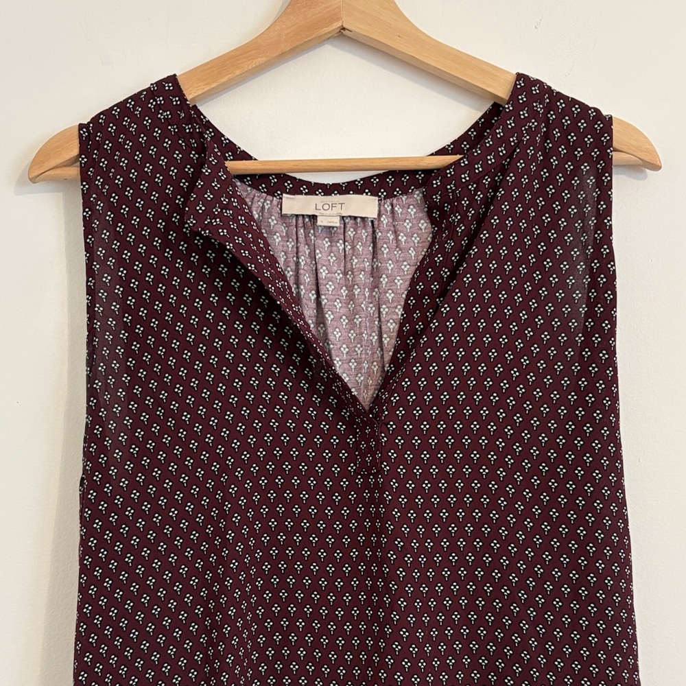 LOFT Burgundy Patterned Sleeveless Top